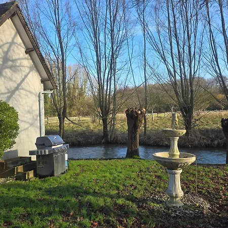 Maison Normande Bord De Riviere